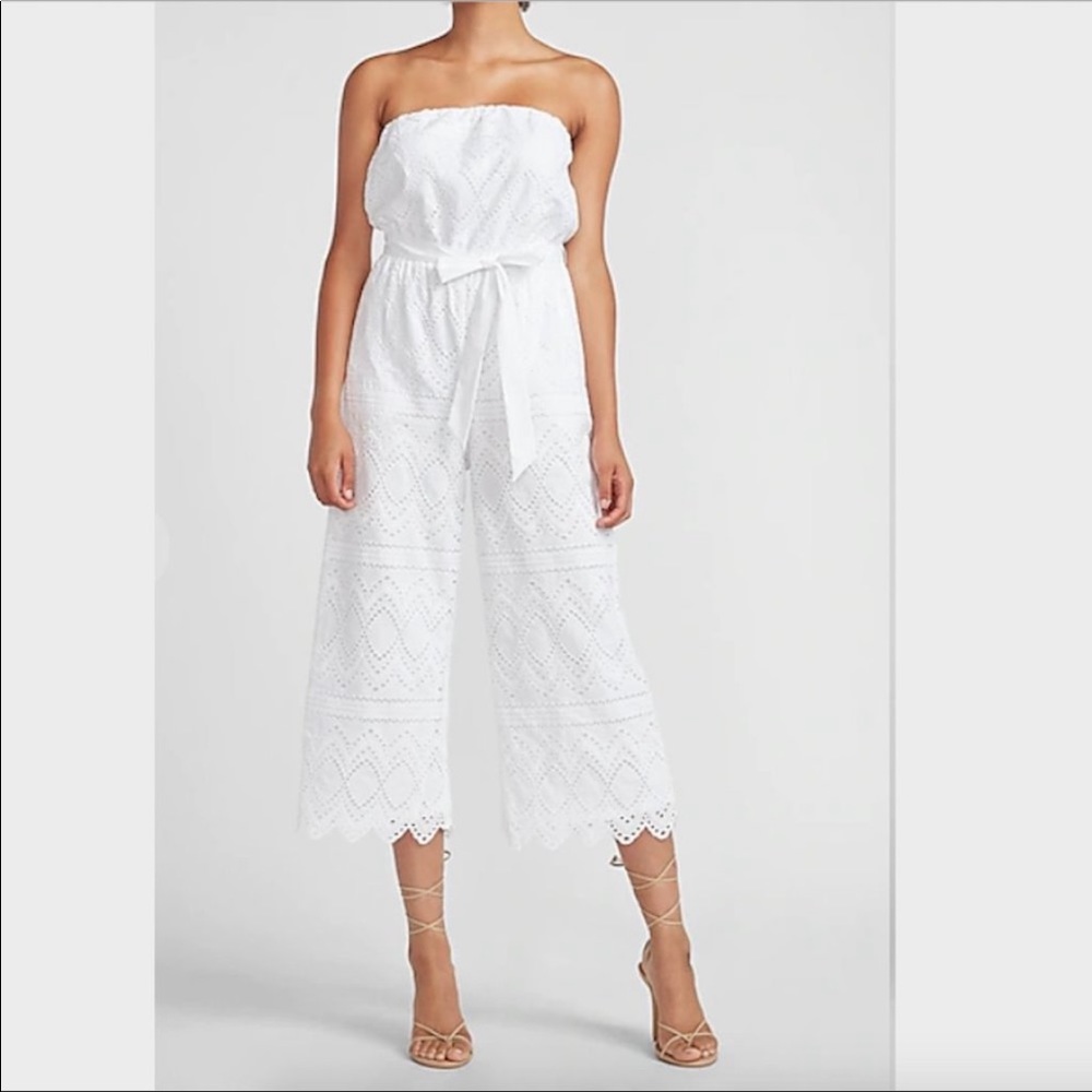 Lace, strapless jumper with tie around